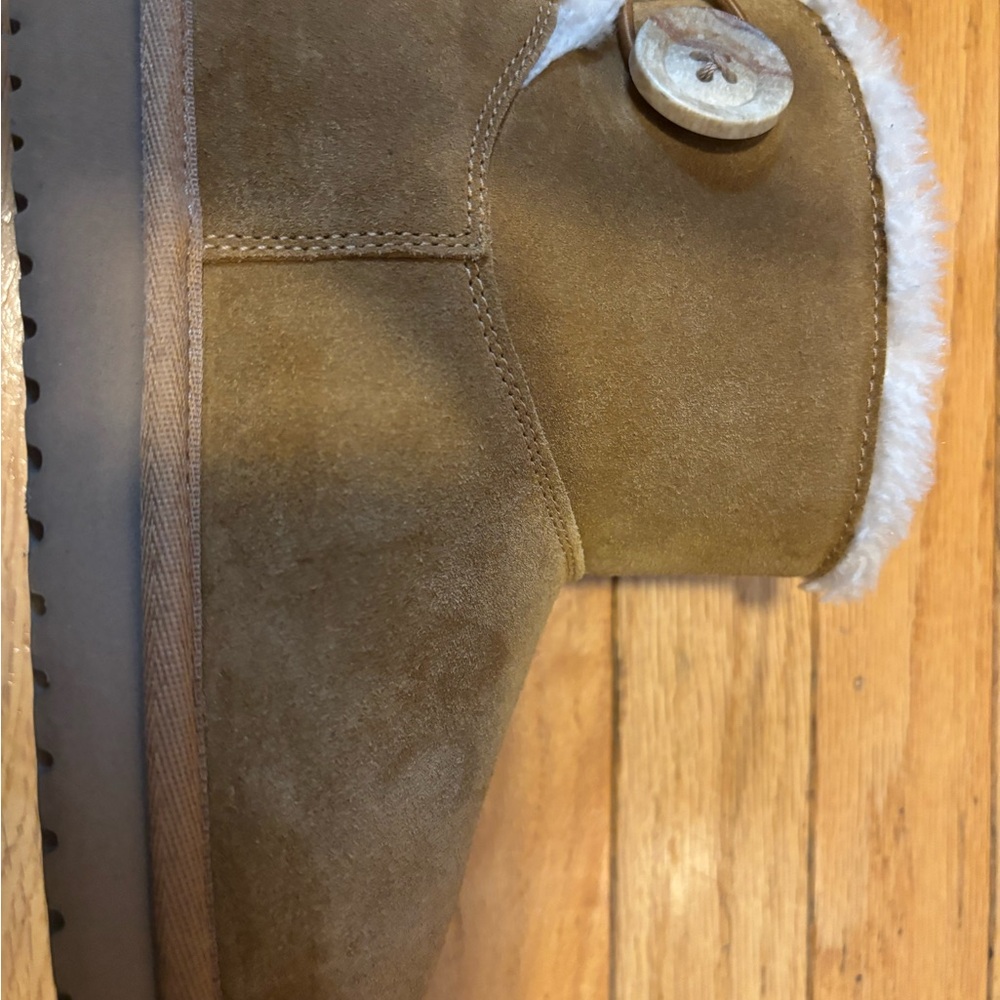 Koolaburra Ankle Boots in Cream